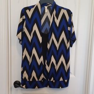 Zig zag top